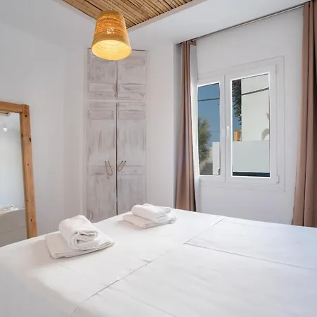 Helmos Family דירה Naxos City