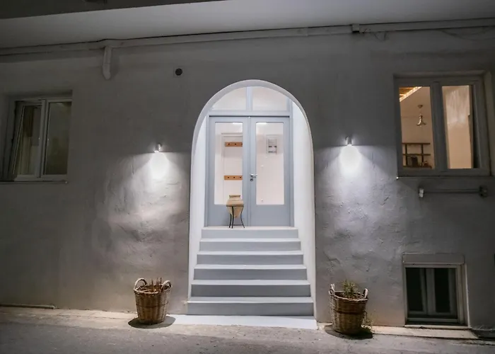 Helmos Family * Naxos City